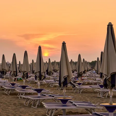 Relaxing With Private Garden 250m From The Sea * Bibione