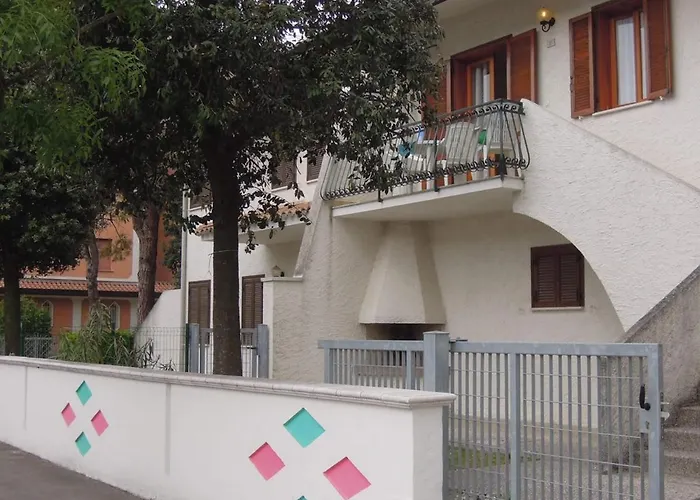 Apartment Relaxing With Private Garden Near The Sea *